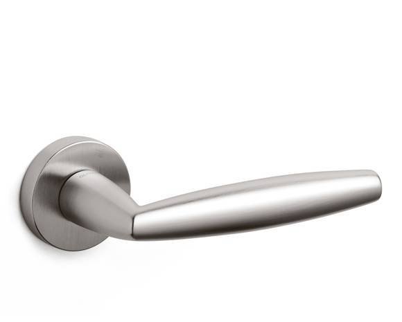 Manilla para puerta Aurelia M185 – SuperInox Satinado